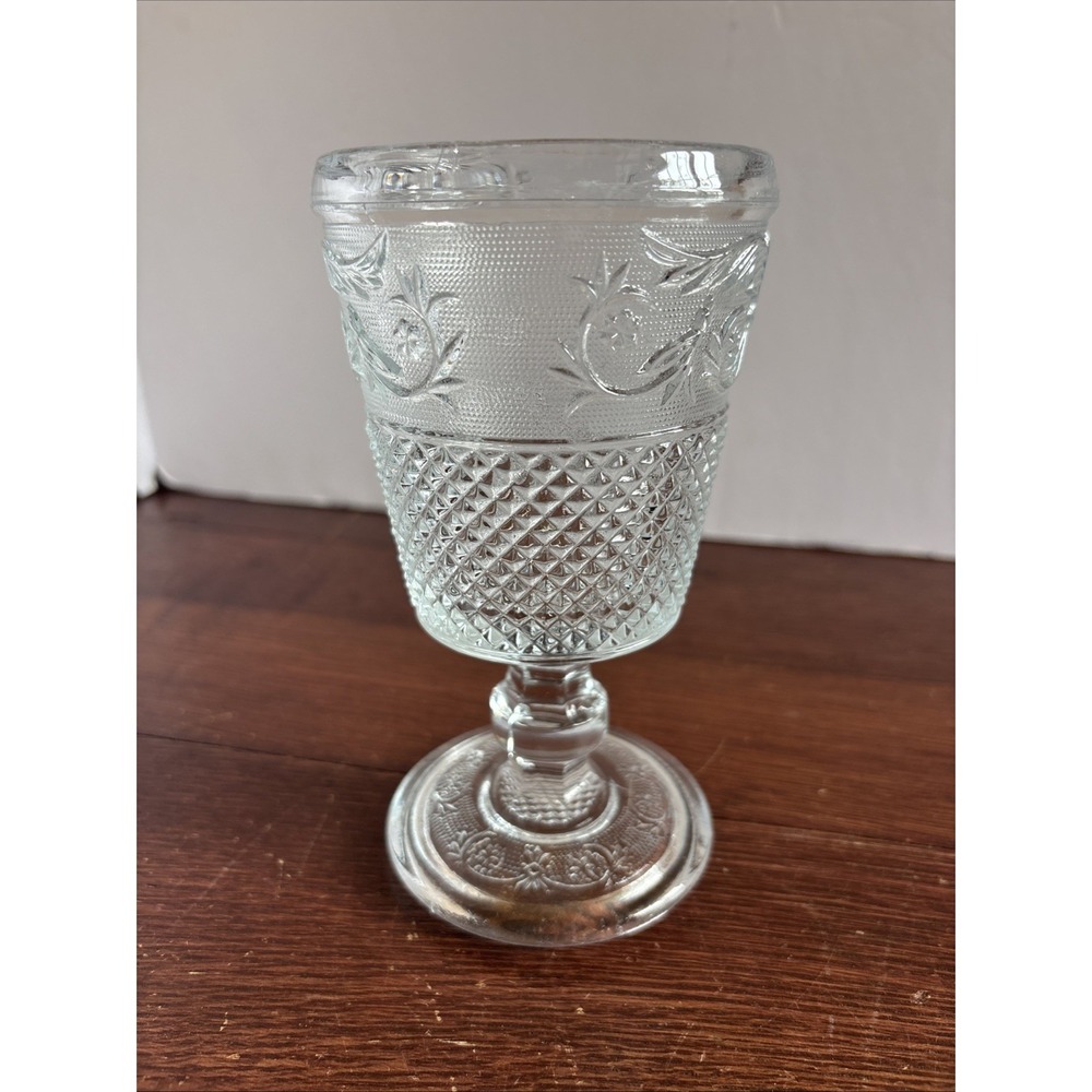 Johnson Brothers EVERYDAY GLASS Clear Water Goblet - Pressed Diamond